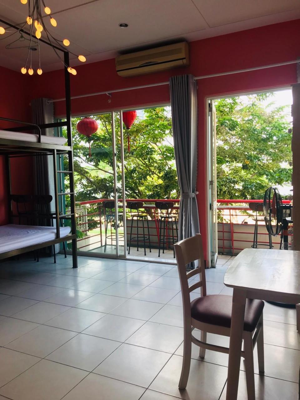 Trip House Hostel & Bistro Дананг Экстерьер фото